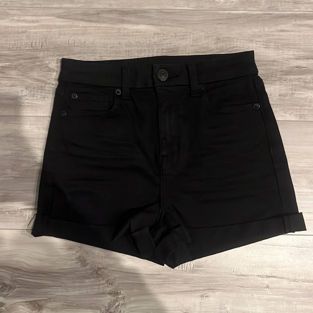 American Eagle black mom shorts